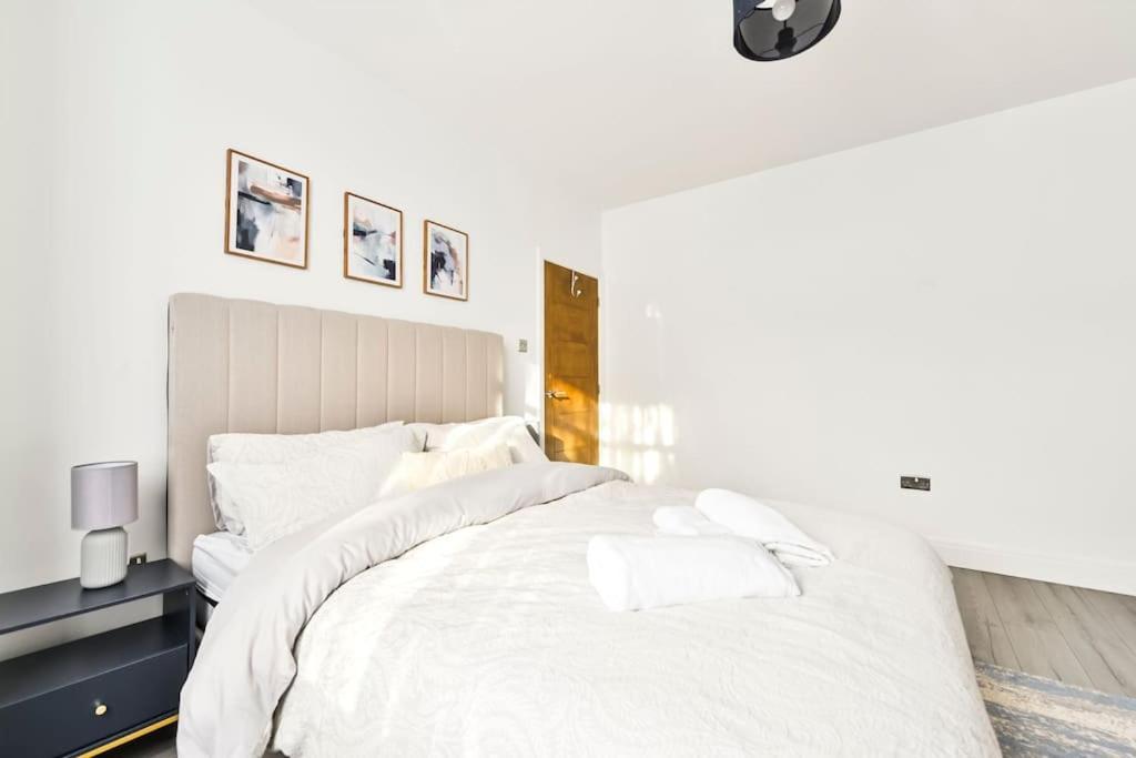 House With Garden Next Wembley Stadium Free Parking Appartement Londen