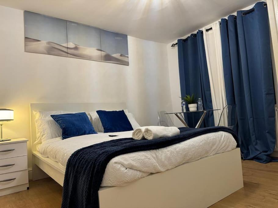 Riverside Haven 3