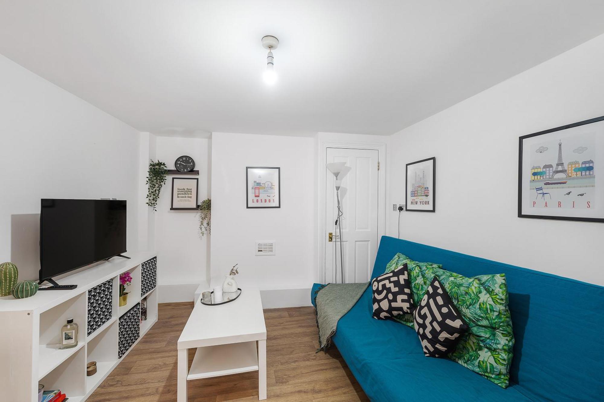Flat Offers Superb Transport Connections Appartement Londen