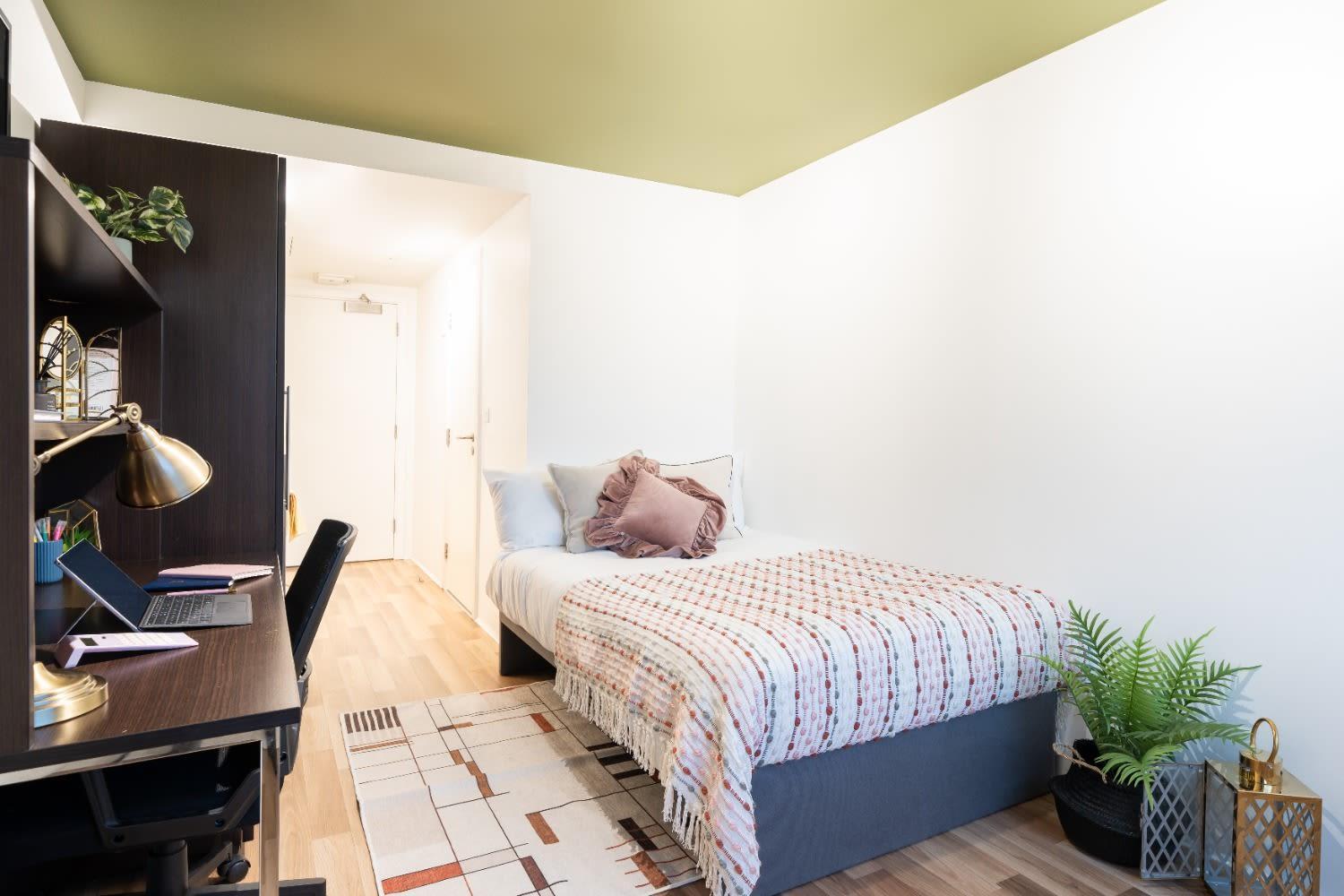 Premium And At Chapter Portobello In Apartment