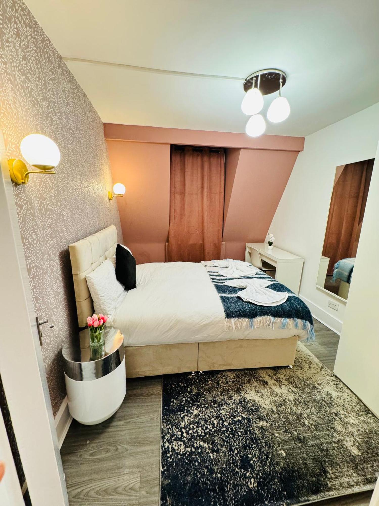 Apartment Eye 3 Bedroom London