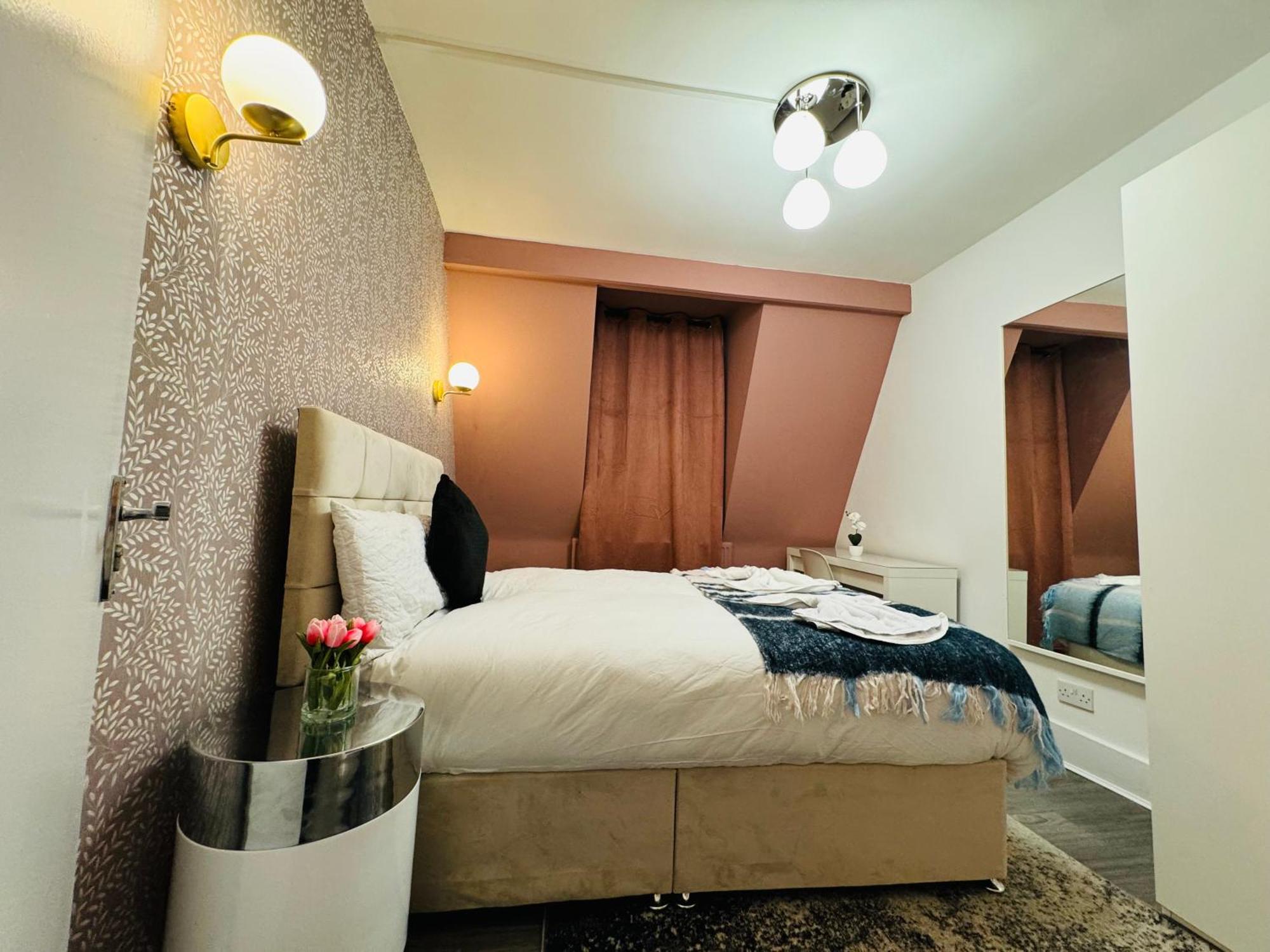 Eye 3 Bedroom