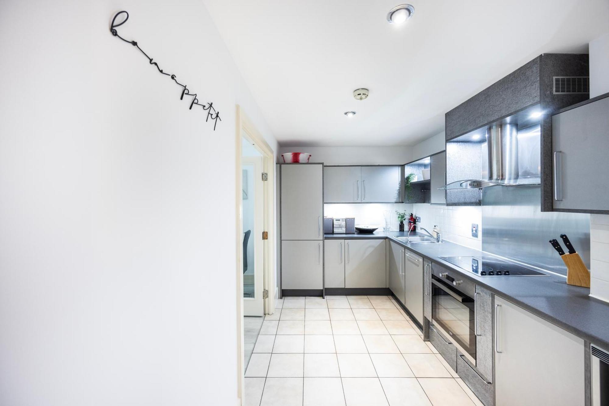 Apartment Welcomestay St Georges Wharf London