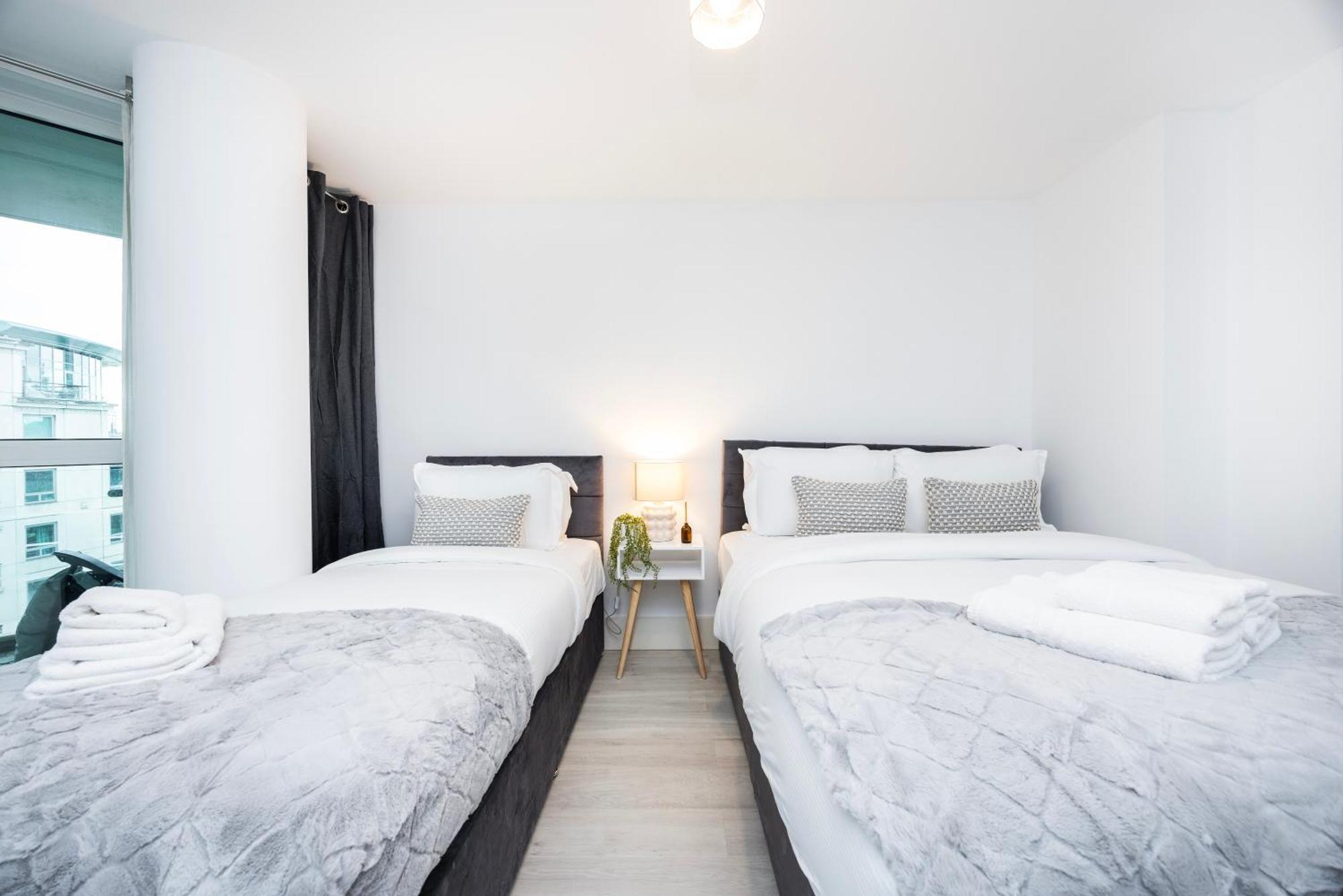 Apartment Welcomestay St Georges Wharf