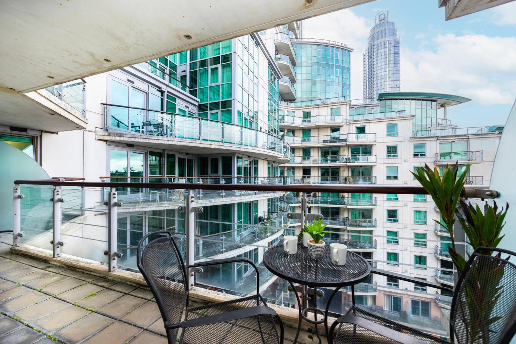 Apartment Welcomestay St Georges Wharf