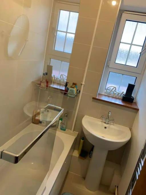 Classy Se8 Your Hidden Gem In Zone 2 Lejlighed London
