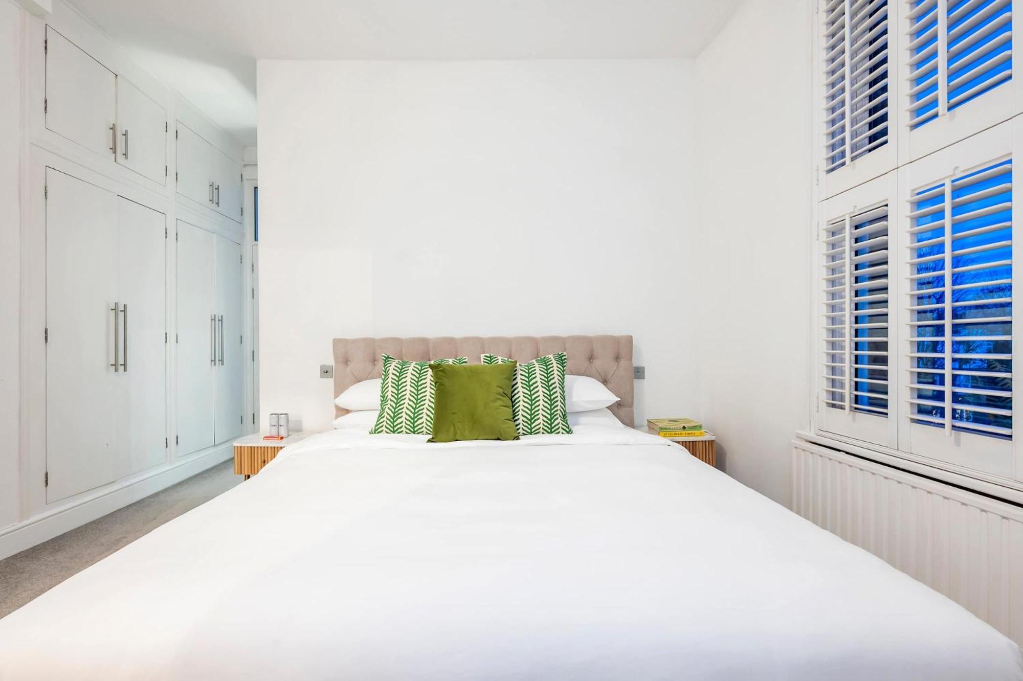 Maida Vale Mansions 2 Bed -by Out Of Office Lifestyle *