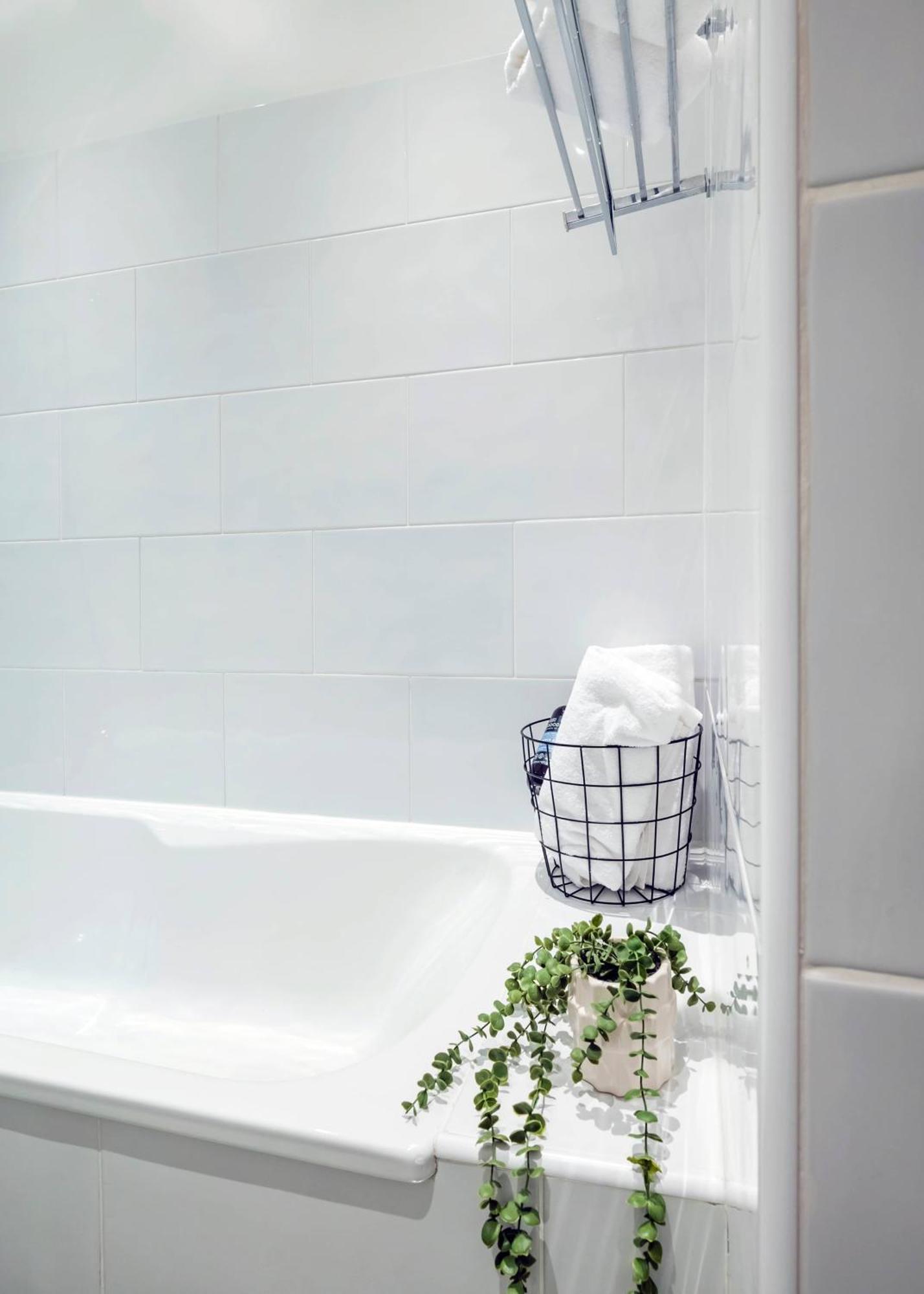 Maida Vale Mansions 2 Bed -by Out Of Office Lifestyle *