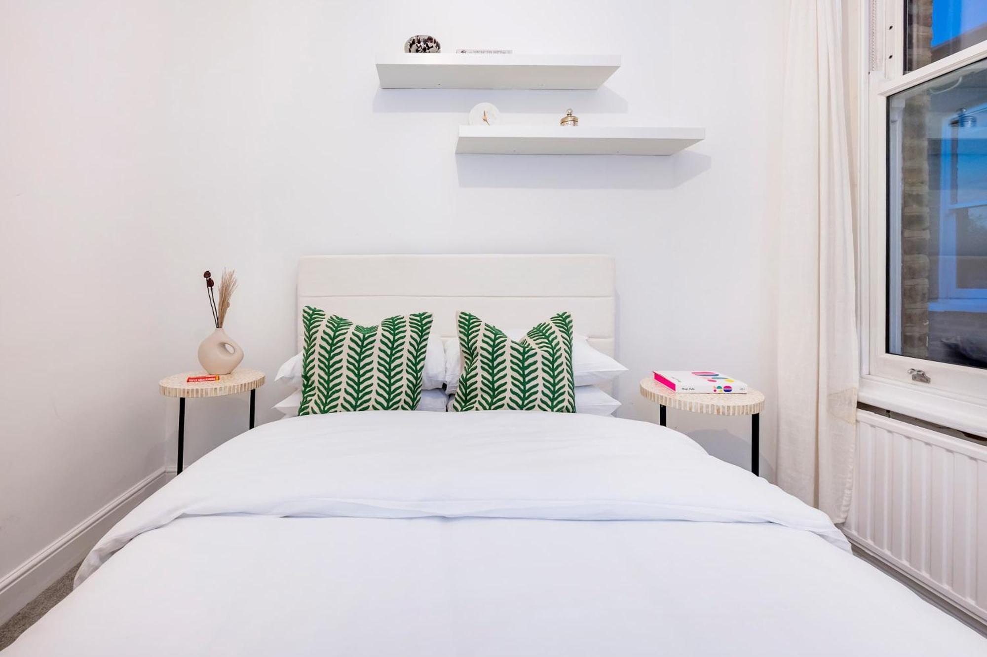 Maida Vale Mansions 2 Bed -by Out Of Office Lifestyle London