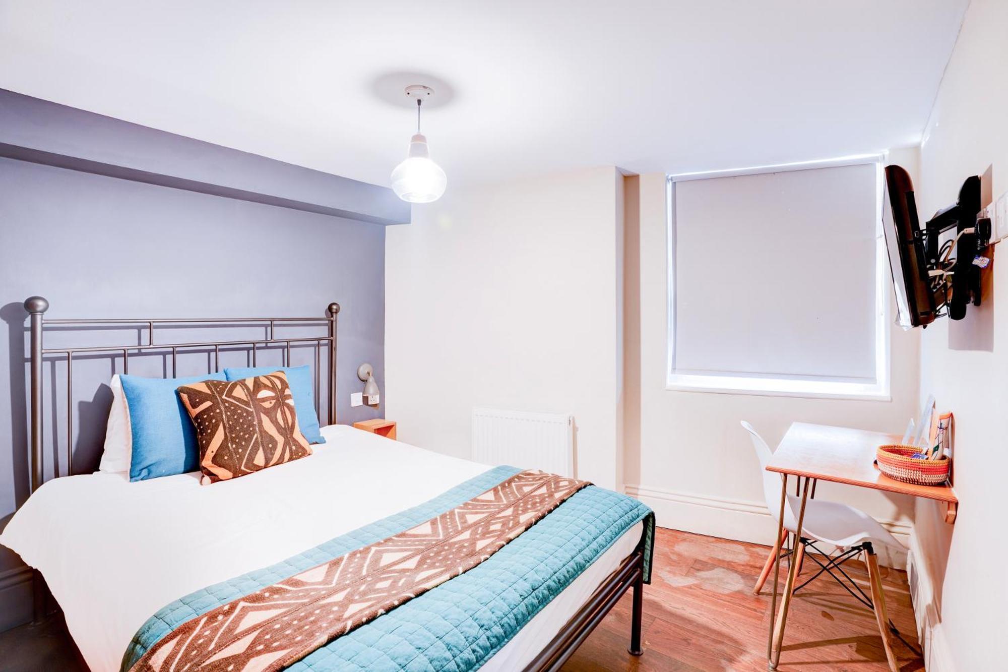 Peckham 3* London