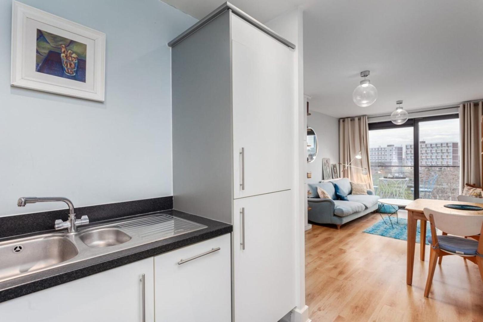 Appartement Bright And Stylish Kennington Gem *
