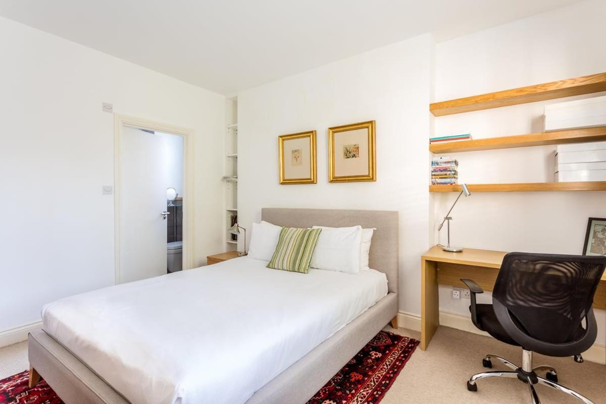 Lägenhet Spacious Near Portobello Road