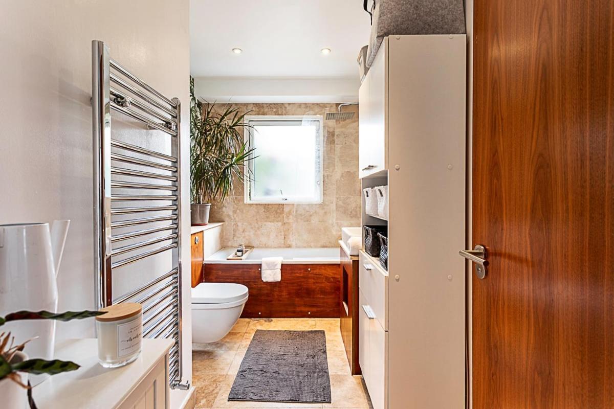 3 Bed Luxury Penthouse In Shoreditch Londen