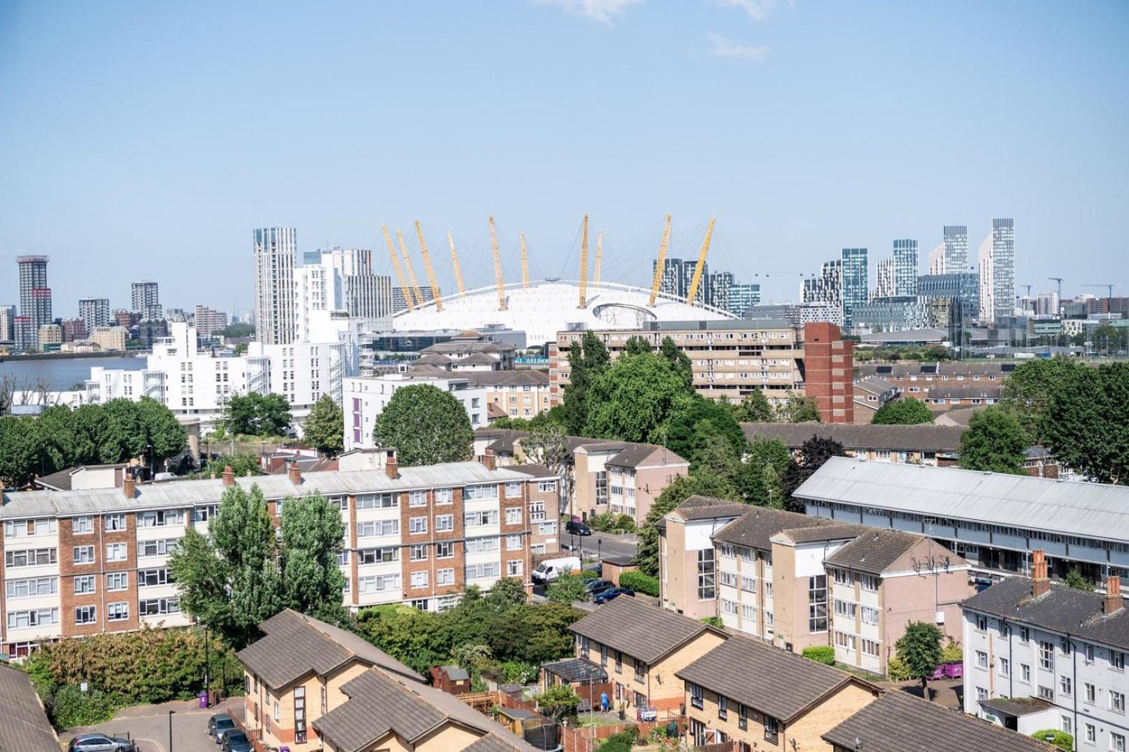 Canary Wharf Retreat With Free Secure Parking Leilighet