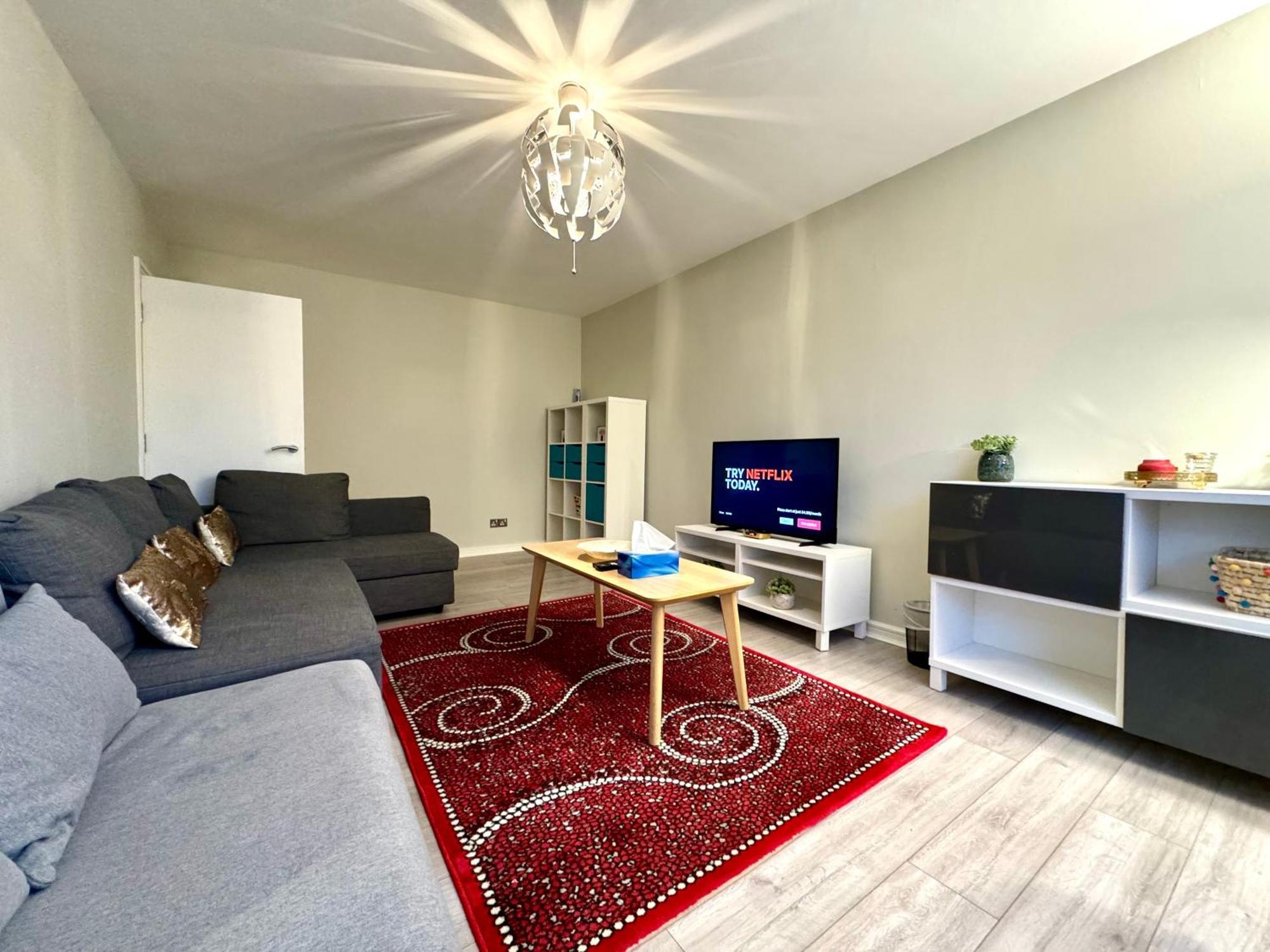 Spacious 1 Bedroom Edgware Road * Londen