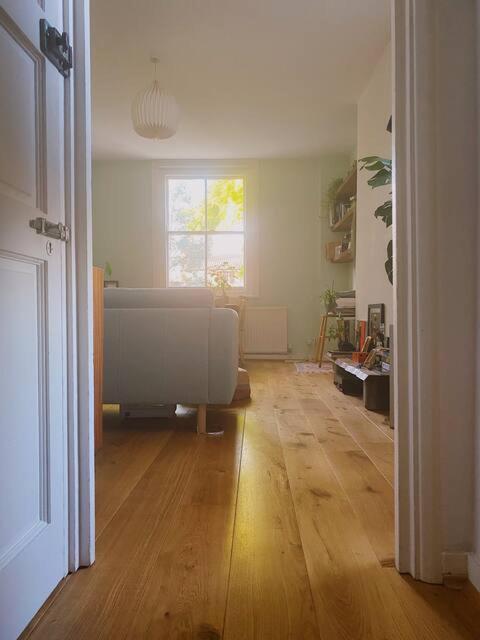 Apartment Beautiful 1 Bedroom Near Fields And Victoria Park
