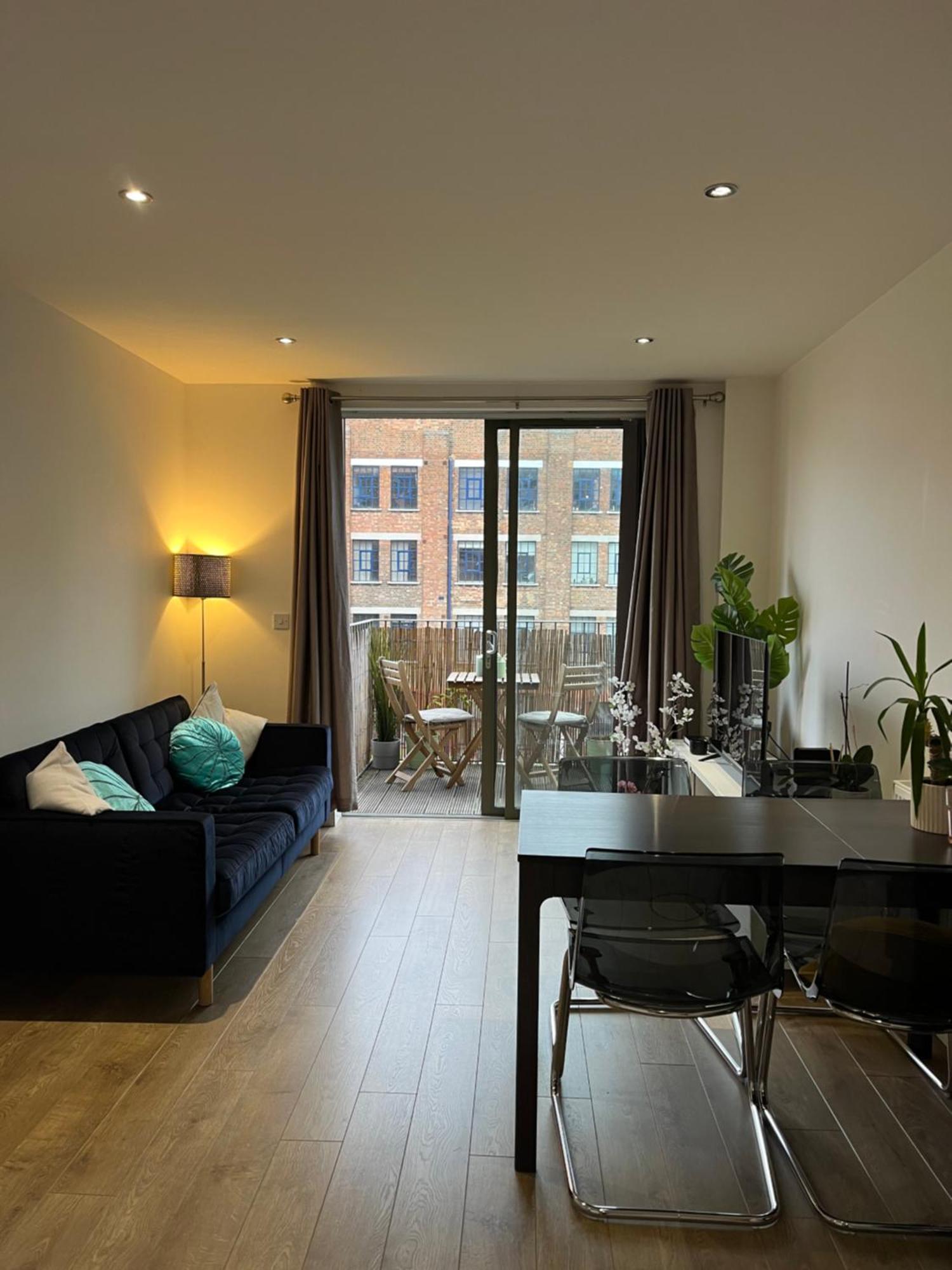 Modern Cozy 1 Bedroom Appartement