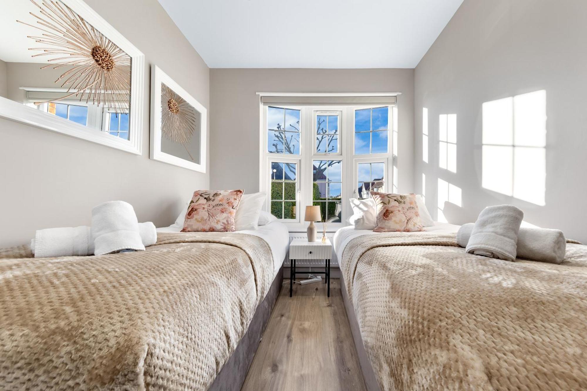 Luxury At Golders - Unico Residences Appartement *