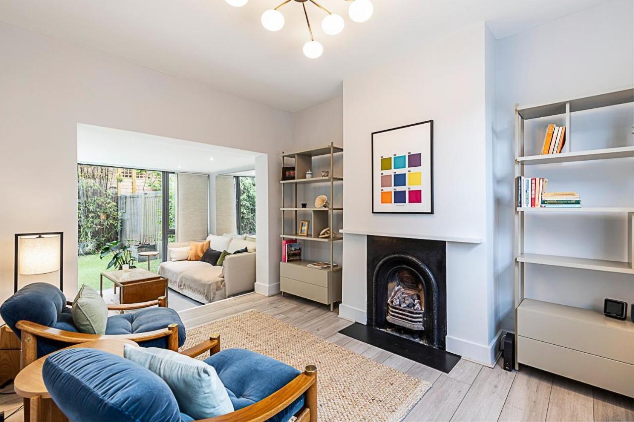 Holiday home Renovated Historic & Garden In Enclave London