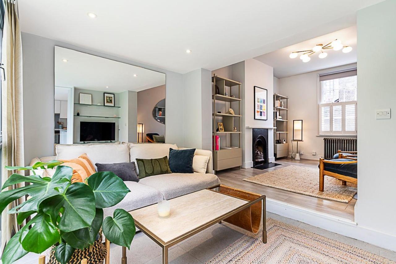 Holiday home Renovated Historic & Garden In Enclave