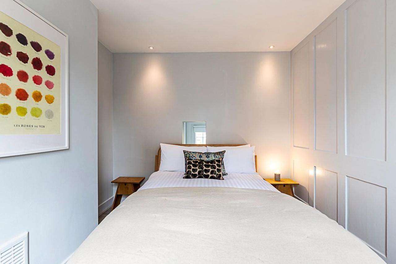 Renovated Historic & Garden In Enclave London