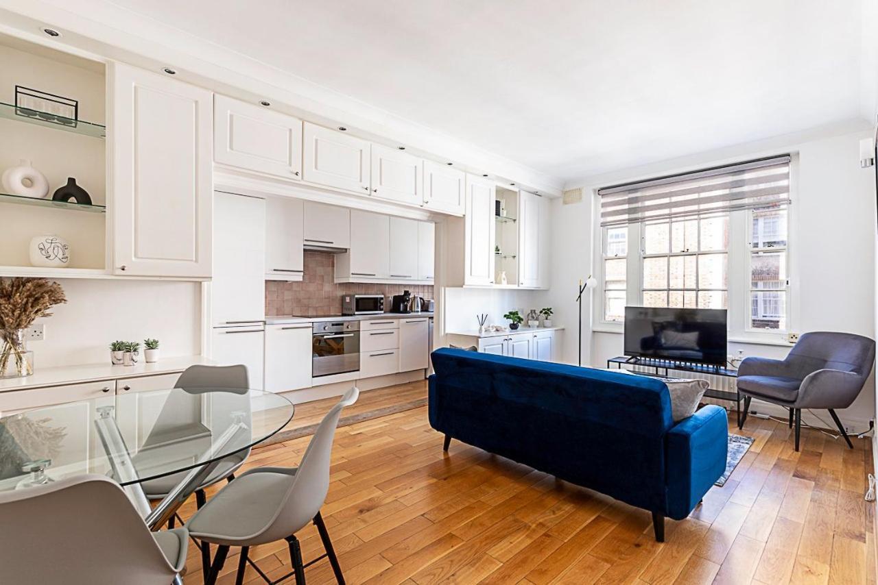 Modern 2 Bedroom Flat Near Queensway London
