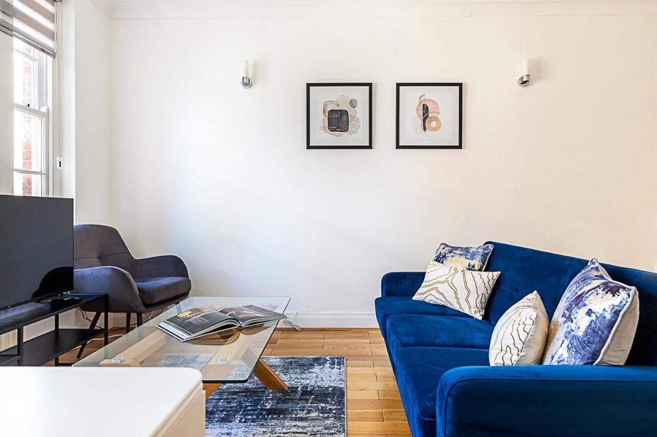 Modern 2 Bedroom Flat Near Queensway * London