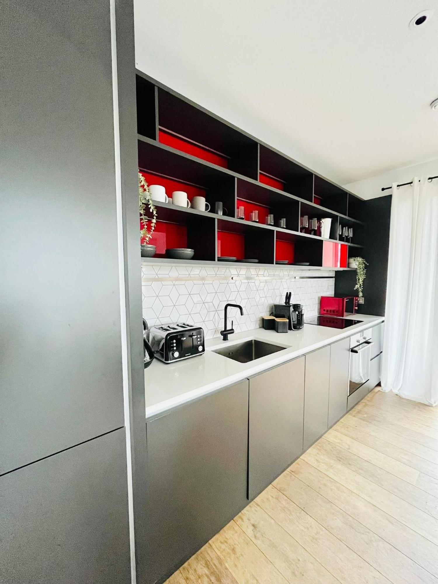 Serene Island Haven - Spacious, Scenic & Well-located * Londra