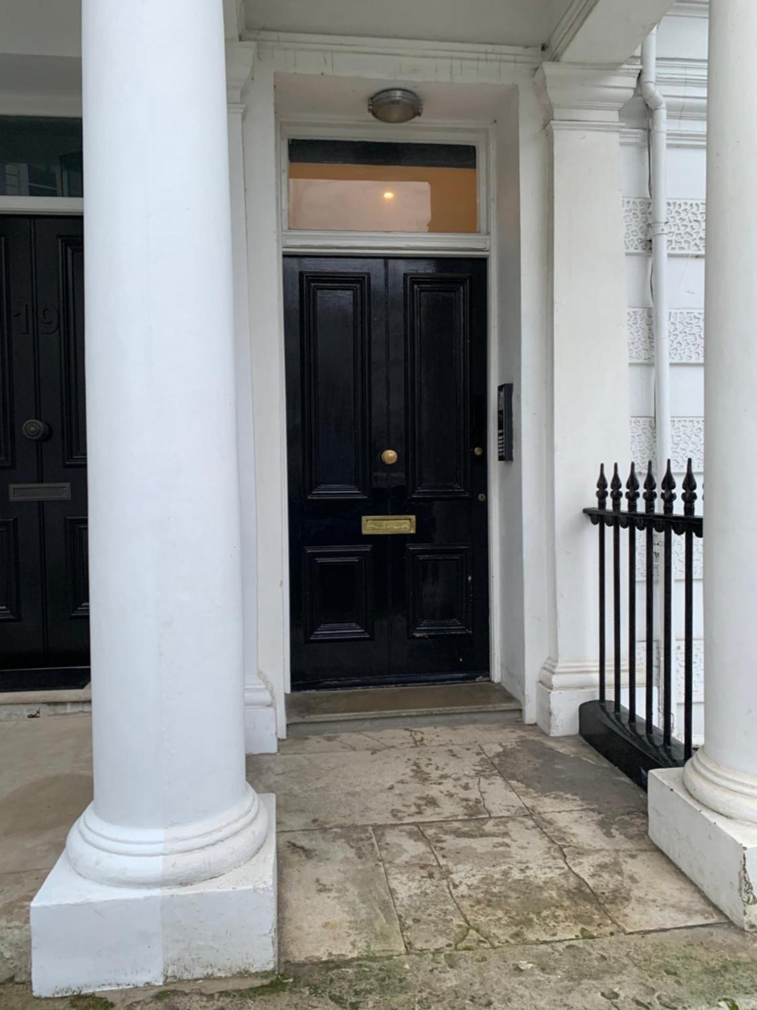 Prime Notting Hill, Luxurious 2 Beds, Roof Terrace Londra