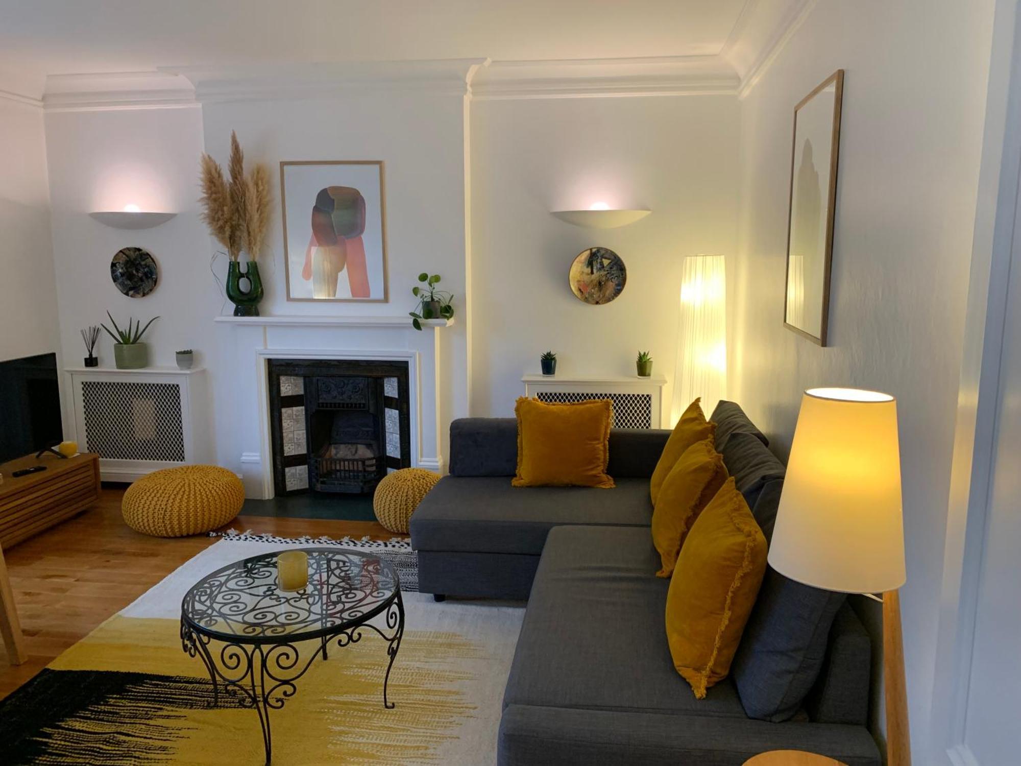 Prime Notting Hill, Luxurious 2 Beds, Roof Terrace Appartamento