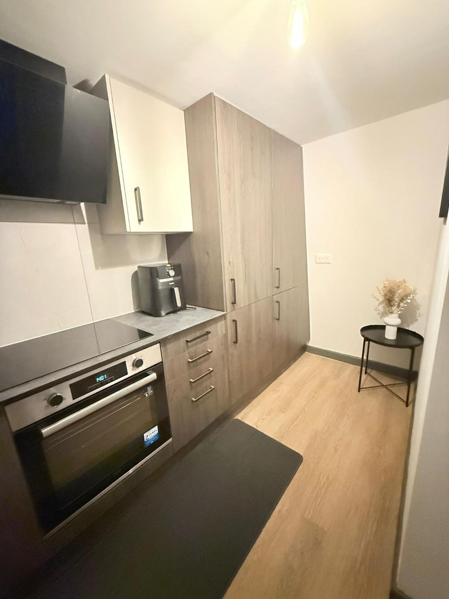 Guest house Cozy Guest Two Bedroom Flat London