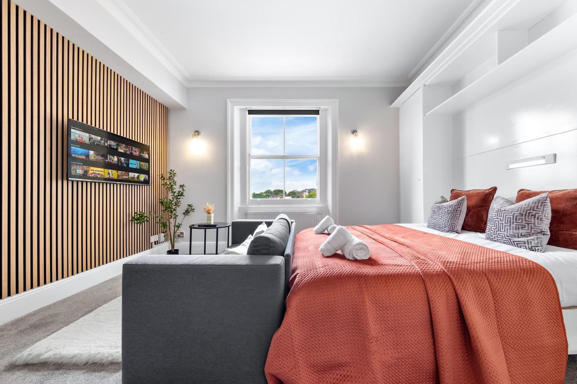 The Kensington - Unico Residences Apartment