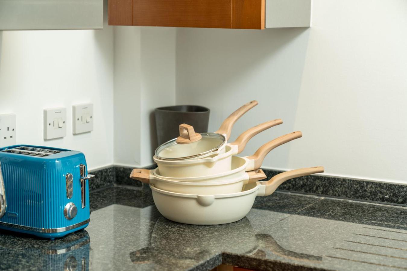 Stunning 3 Bedroom Flat, With Parking, Sleeps Six, Near Greenwich Park Appartamento Londra