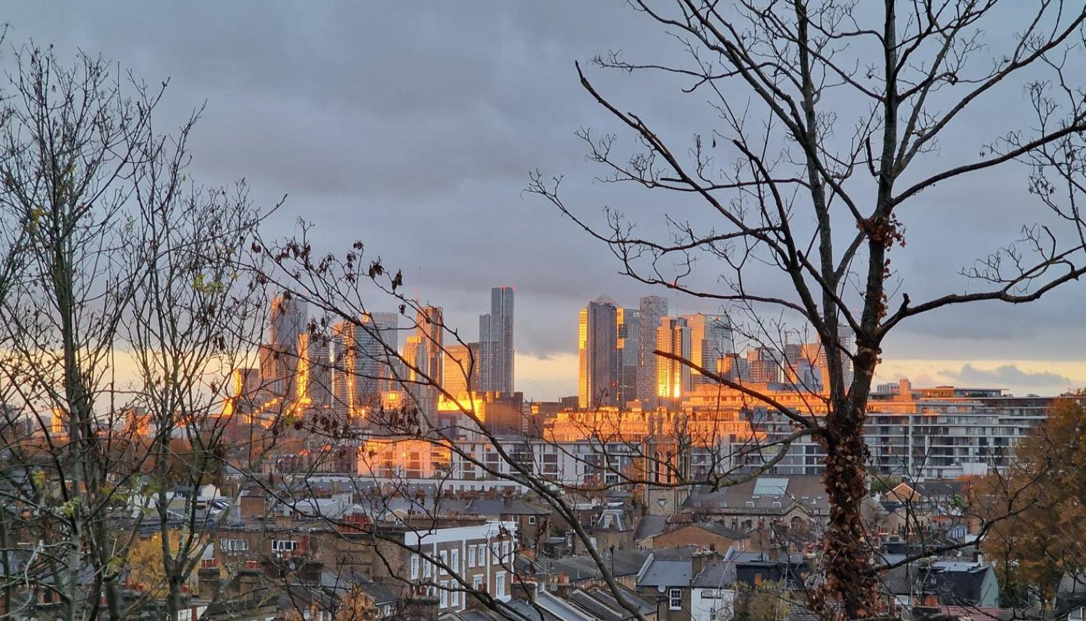 Stunning 3 Bedroom Flat, With Parking, Sleeps Six, Near Greenwich Park Appartamento *