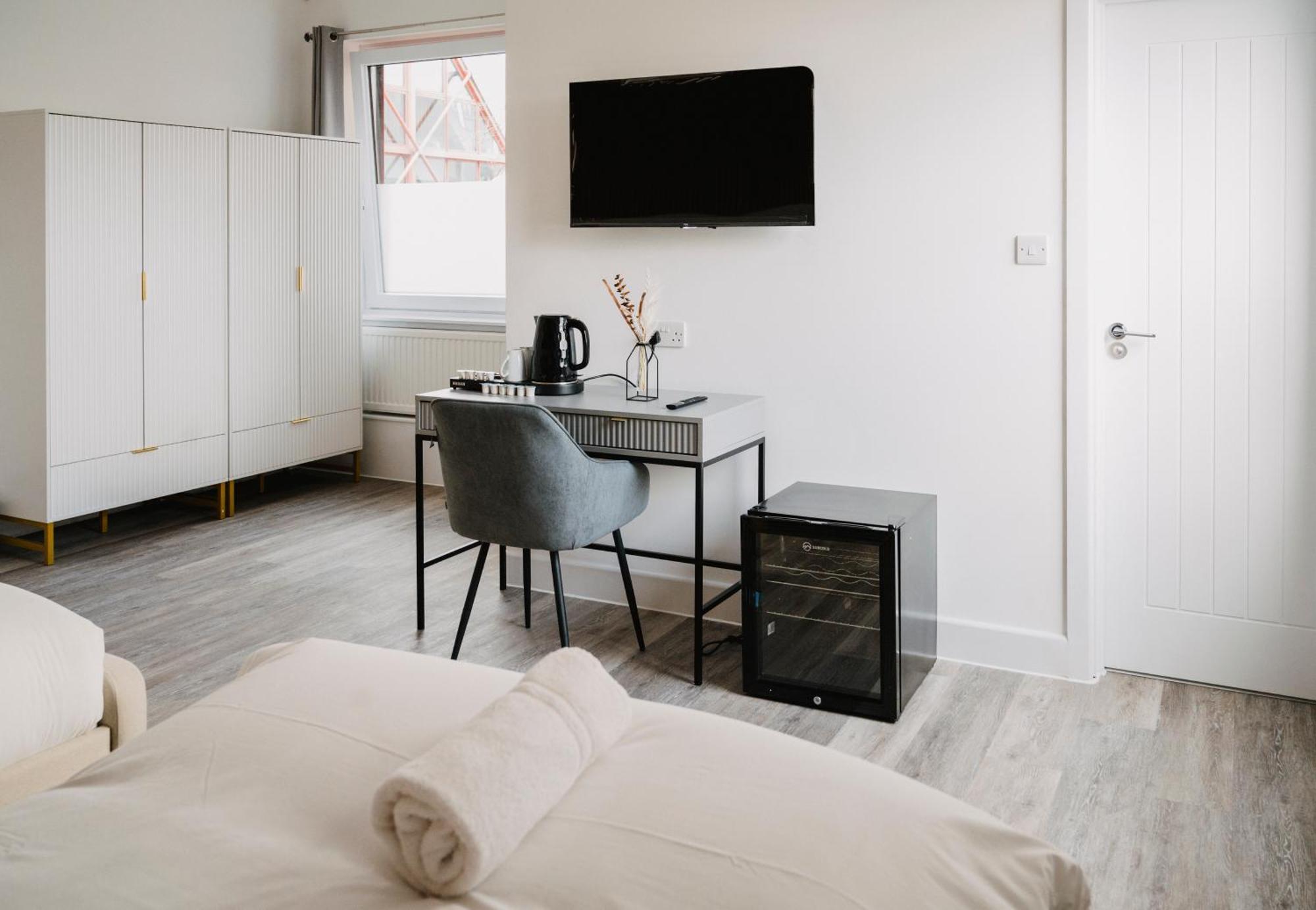 Hotel Wns Skylines Village London