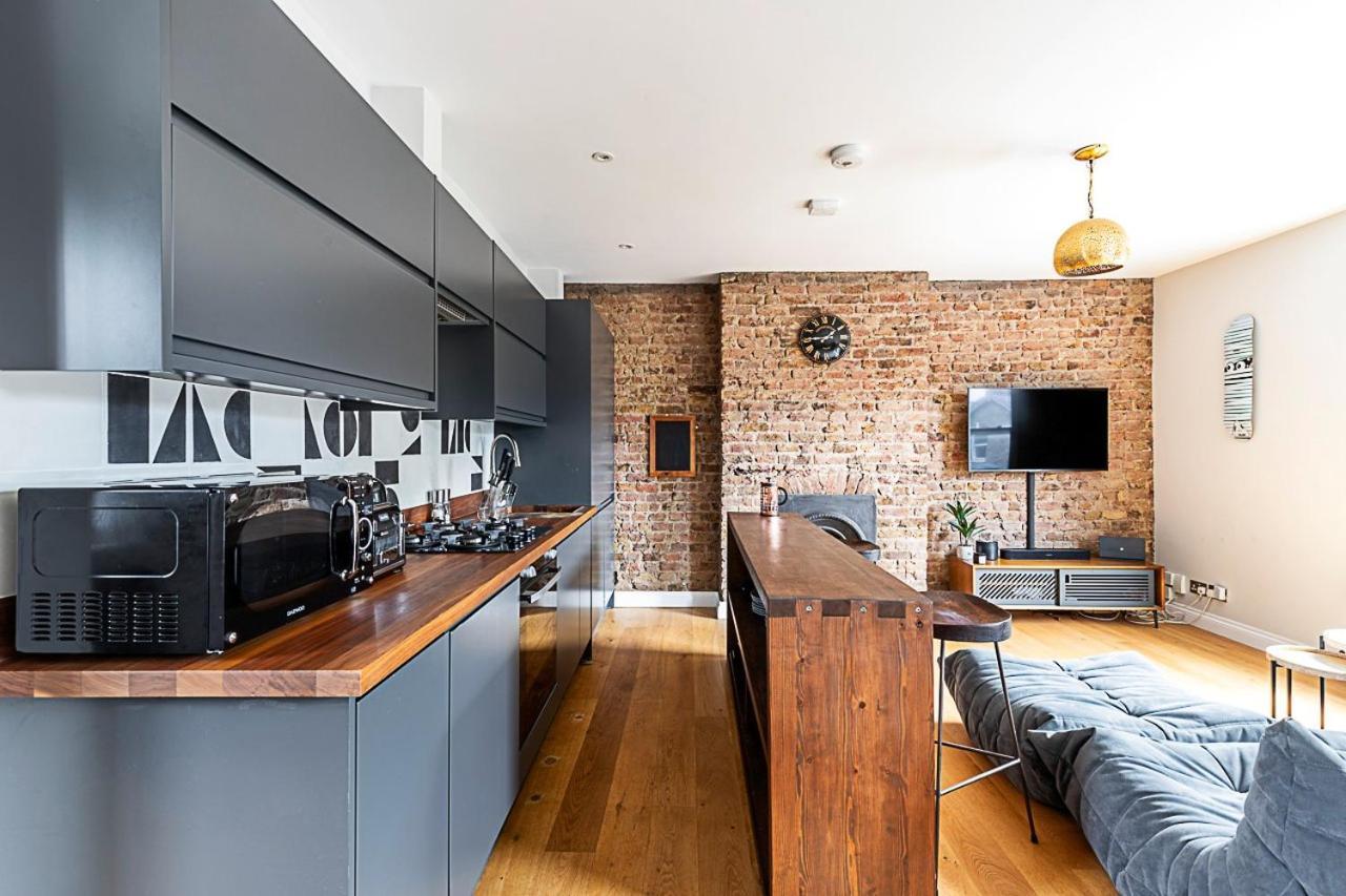 Rustic And Contemporary Haven In Brixton Appartement