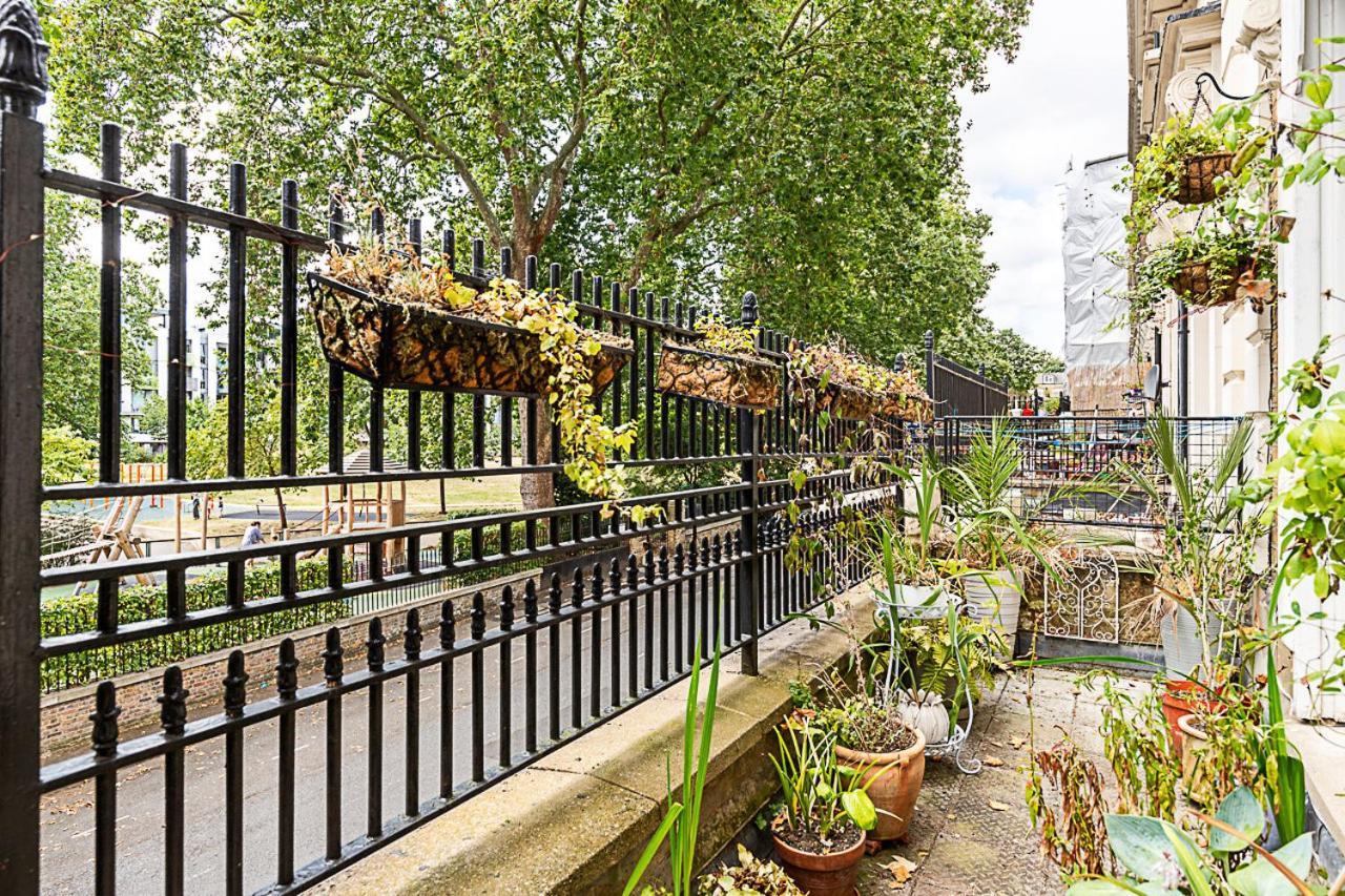 Chic 1 Bedroom Parkview Flat At Arundel Square Londen