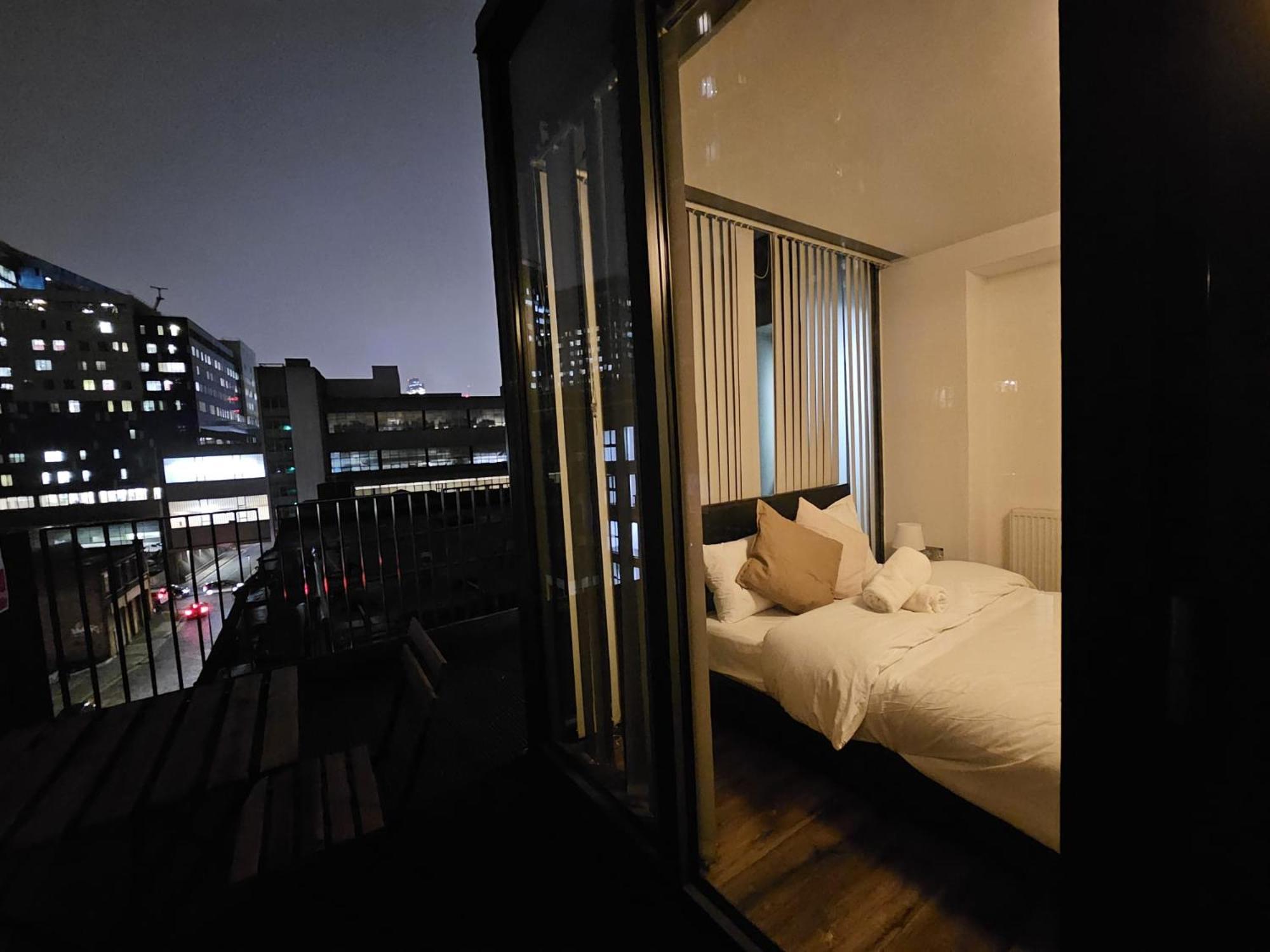 E1 Luxury Penthouse Gæstehus *