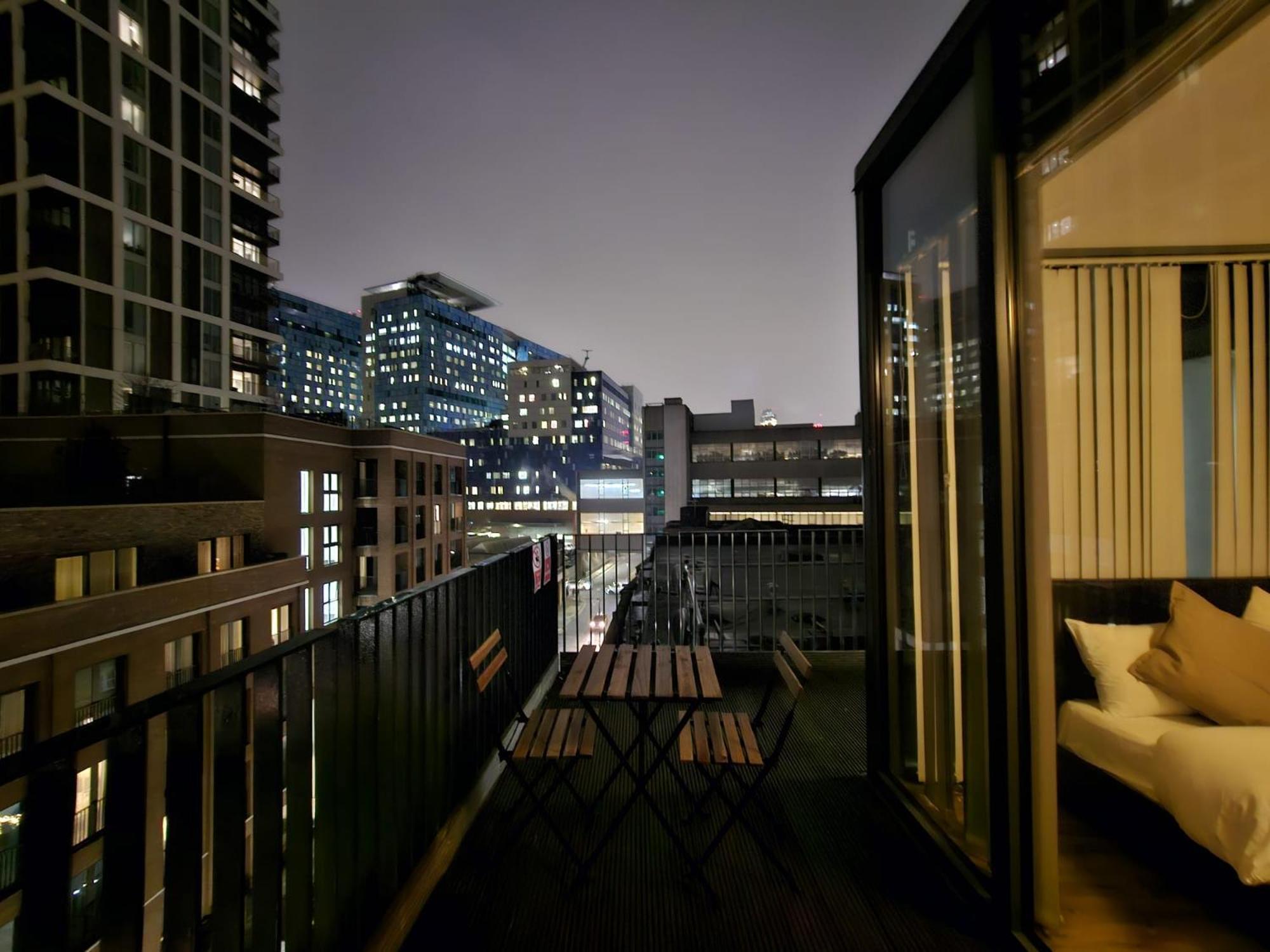 Guest house E1 Luxury Penthouse London