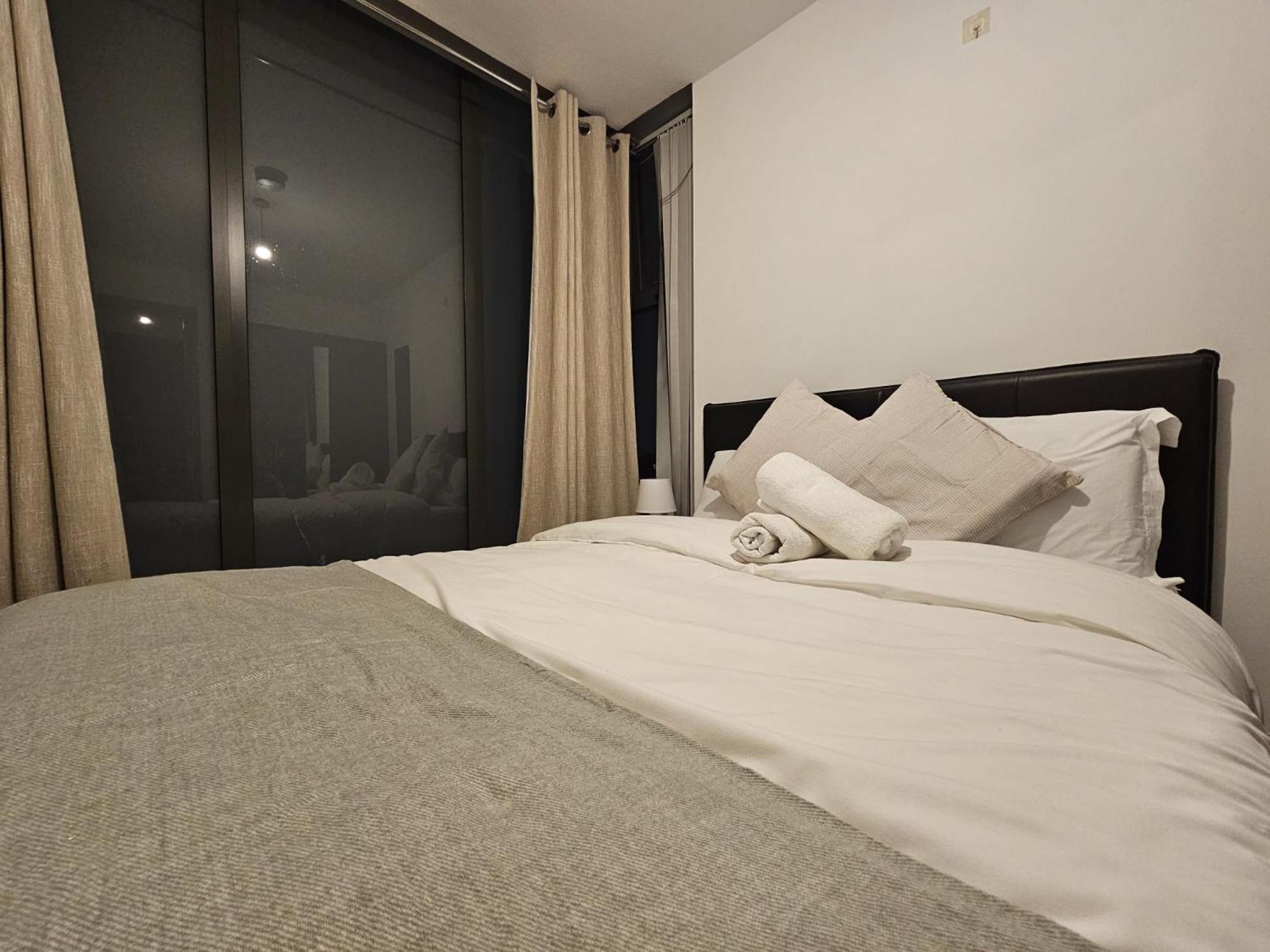 E1 Luxury Penthouse London