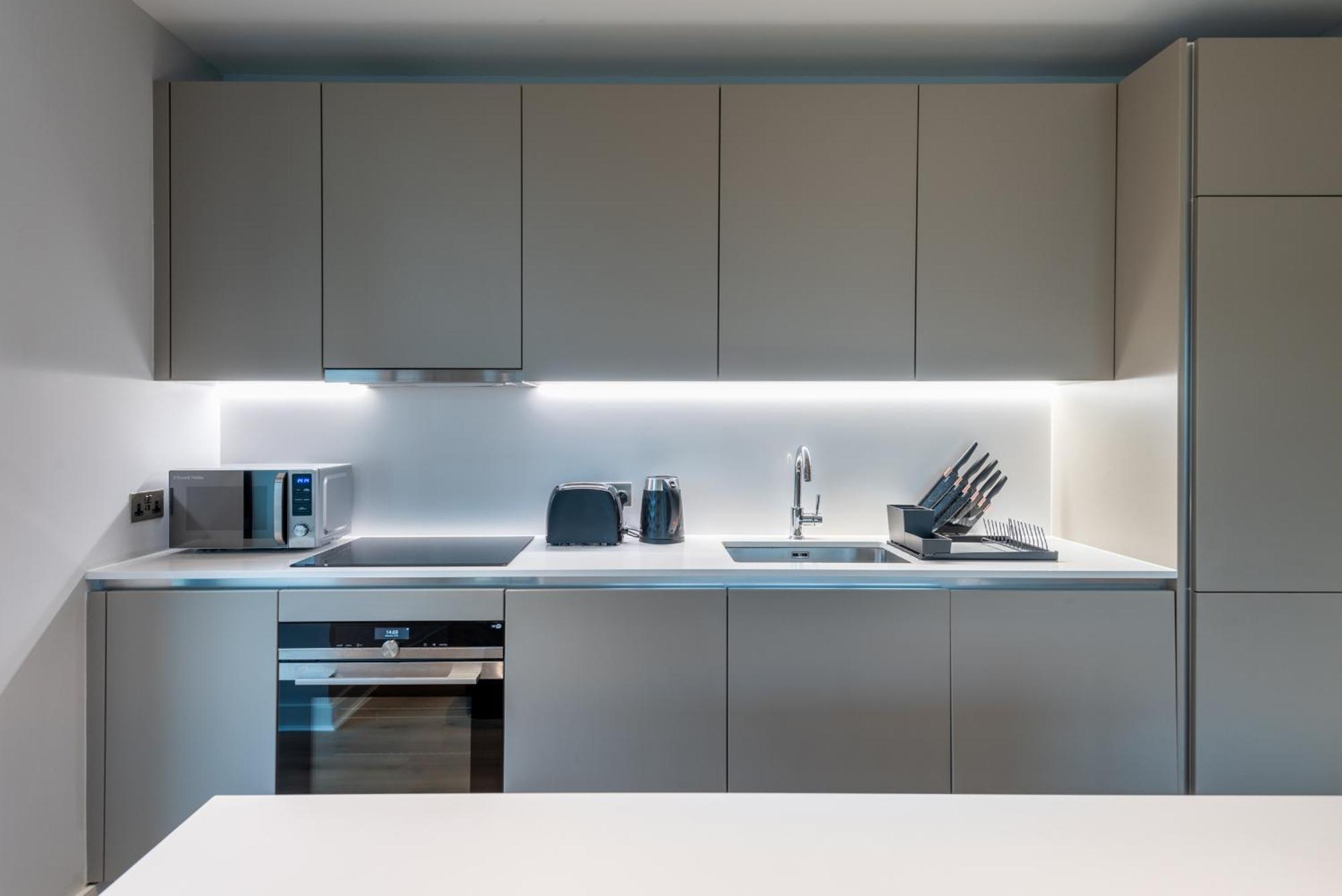 Leilighet Alto - Modern Comfort & Prime Location *