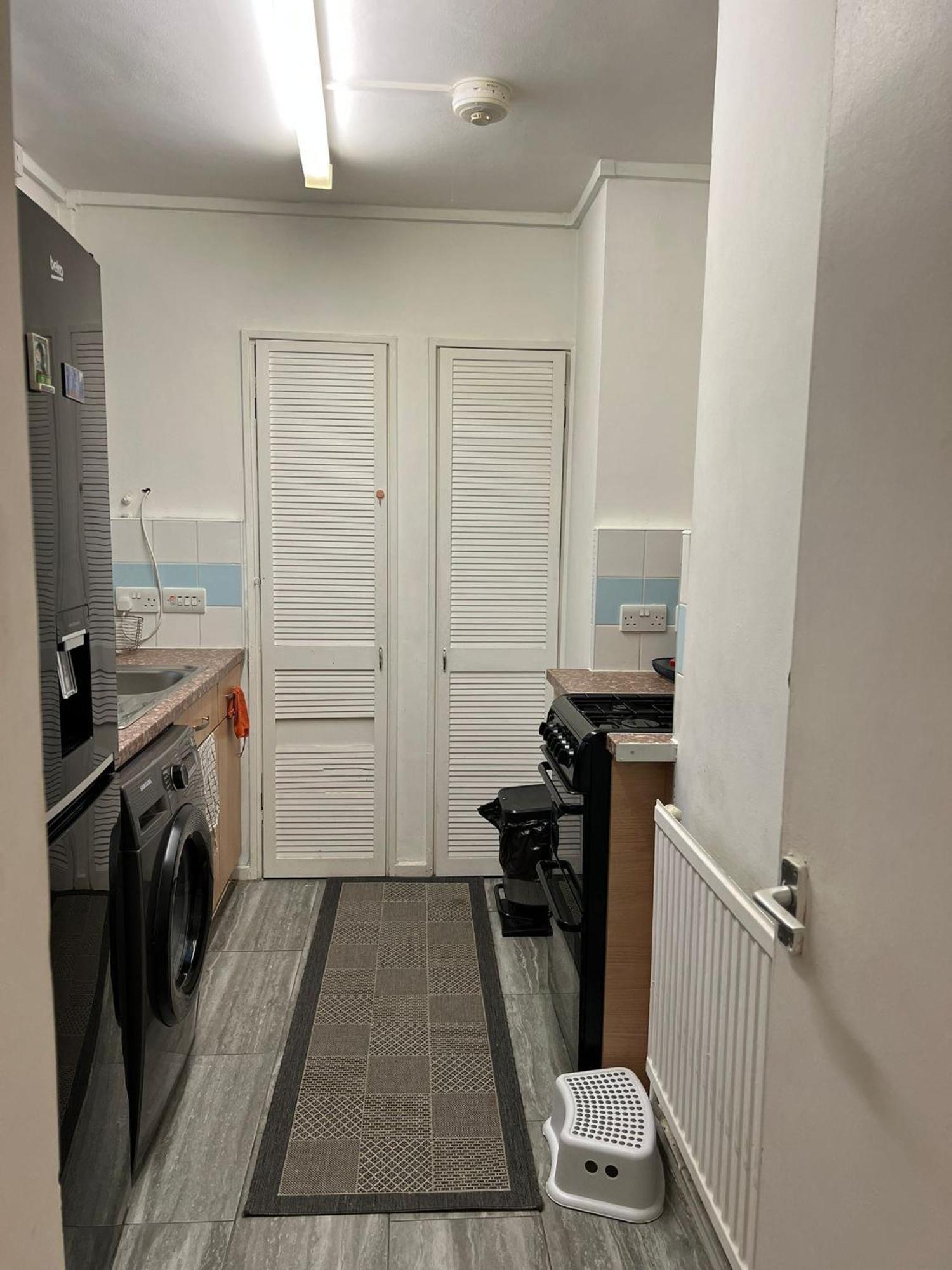 Apartment Flat-sleep2bathtub-netflix-heart Of London-balcony *