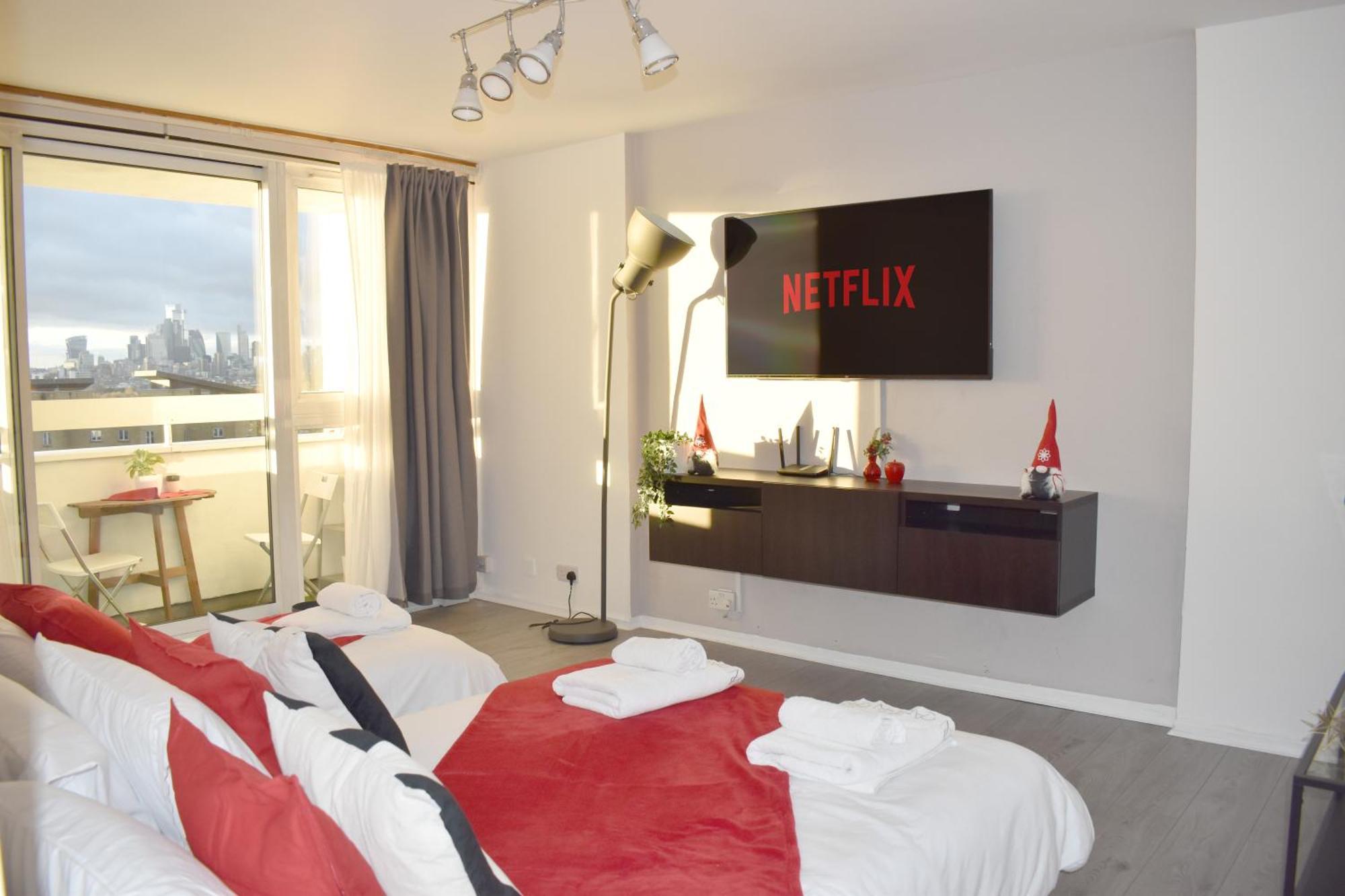 Skyline Apartment, London, Canary Wharf, River Side View And Street Parking Permit Lejlighed London