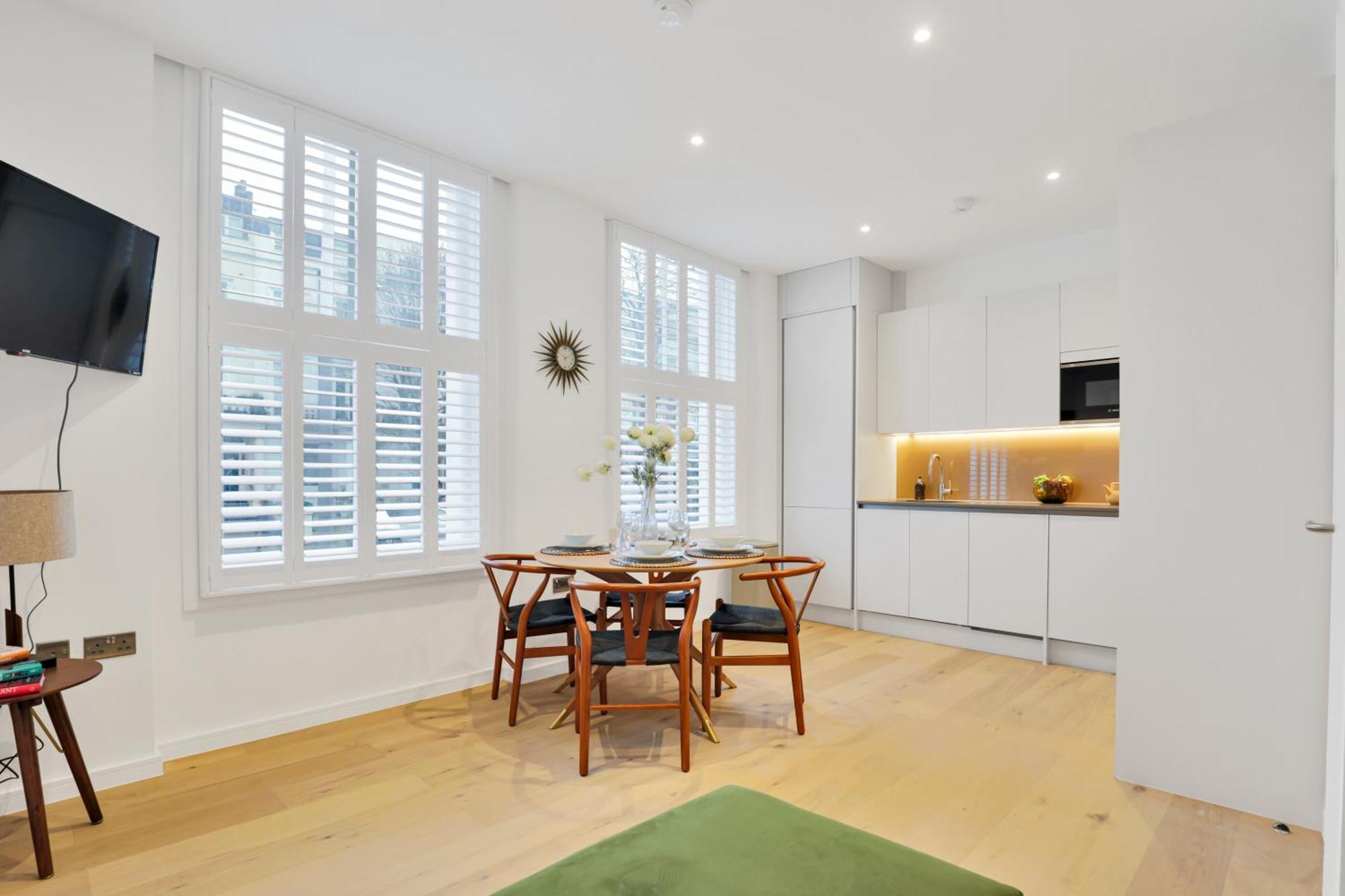 Kensington - 2 Bedrooms 2 Baths