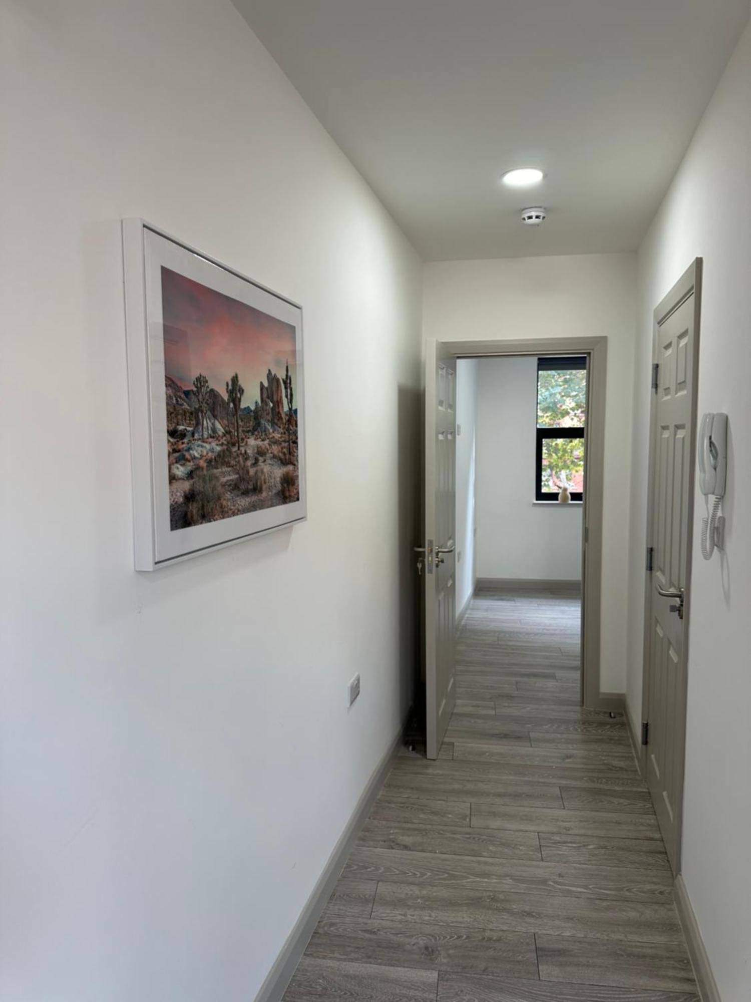 Luxury 1 Bedroom With Open Plan Kitchen For 6 Person In London! E1 Appartement