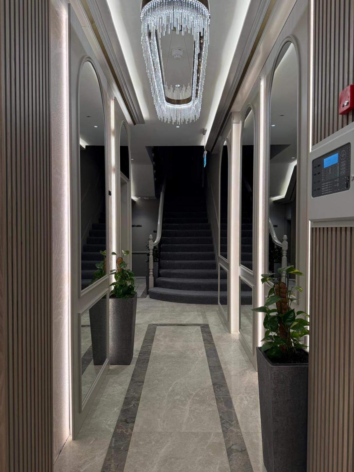 St Hotell 4*