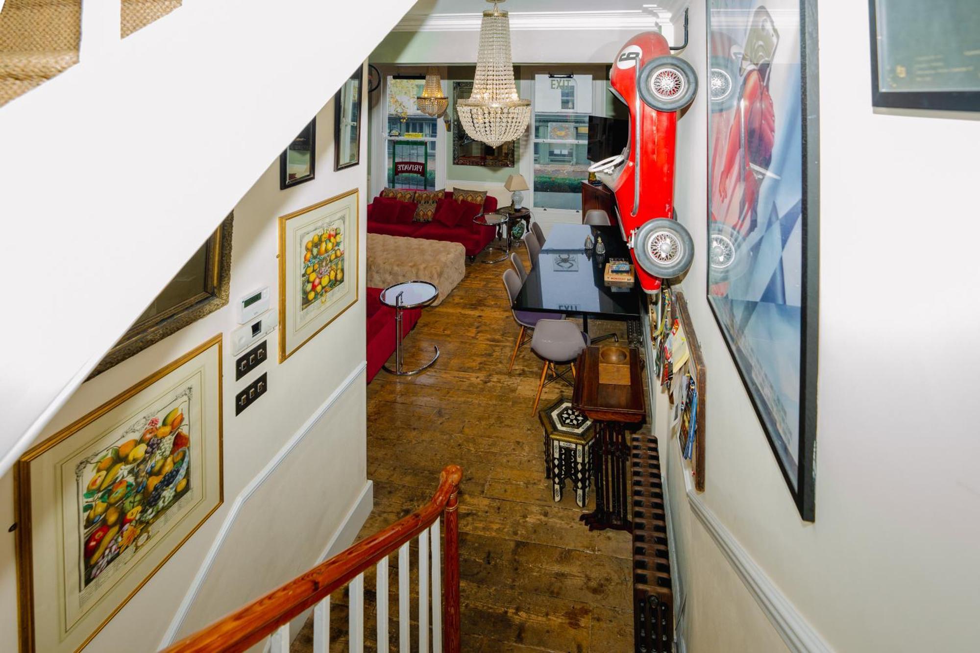 Ultrachic Georgian Townhouse In * London