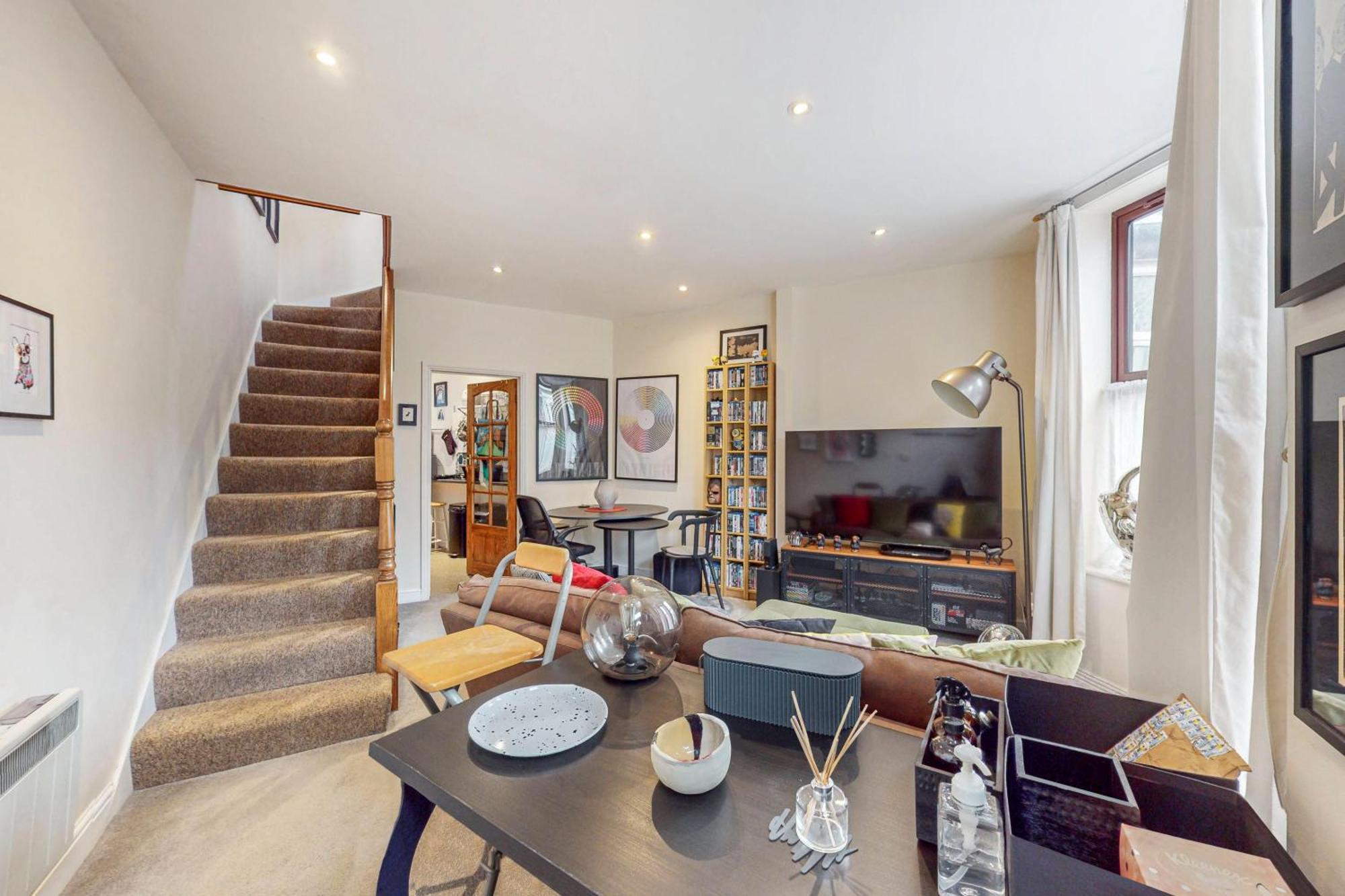 1 Bed House - 12 Min Walk To Emirates Stadium Holiday home