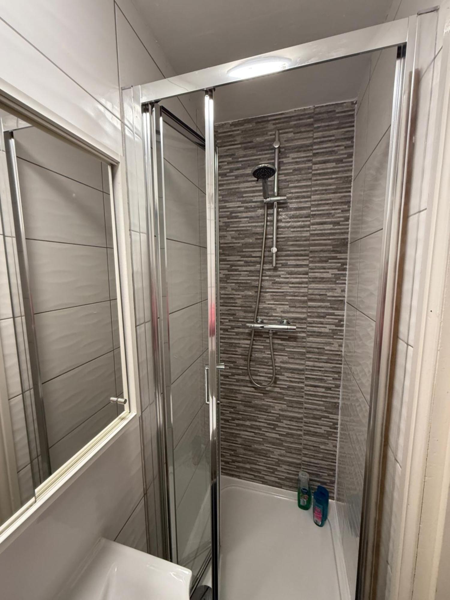 Apartment New 1 Bed Flat In