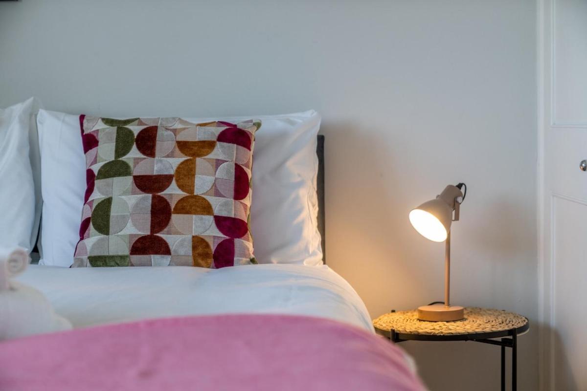 Villa Lavish Lux 3bed 2bath Garden Sunroom Parking Londres